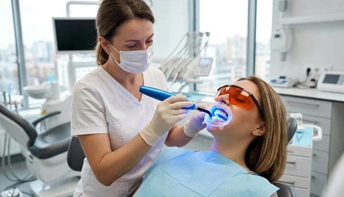 سفید کردن دندان در مطب ، بهترین روش ها برای سفید و درخشان شدن دندان ها