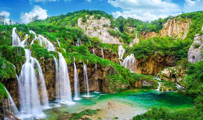 آبشار پلیتویکه؛ سرزمین آبشارهای کوچک و بزرگ