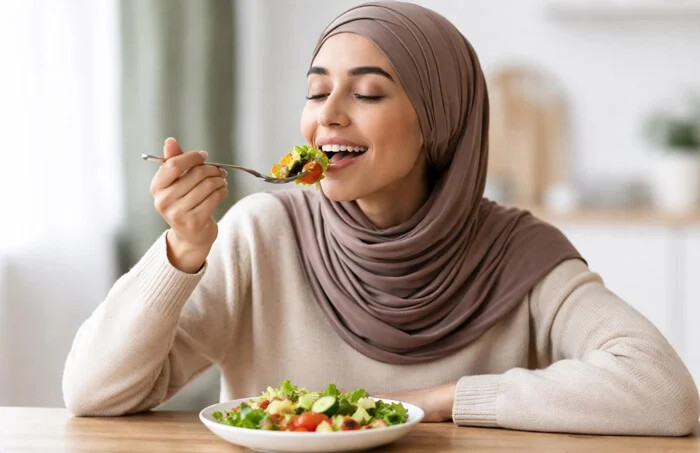 آهسته تر غذا بخورید