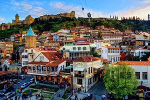 بهترین مقاصد گردشگری اطراف ایران در فصل پاییز