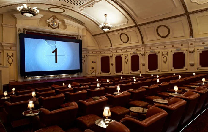 سینمای الکتریک در لندن، انگلستان (Electric Cinema) ، زیباترین و مجلل ترین سینماهای جهان؛ معرفی باشکوه ترین سالن ها