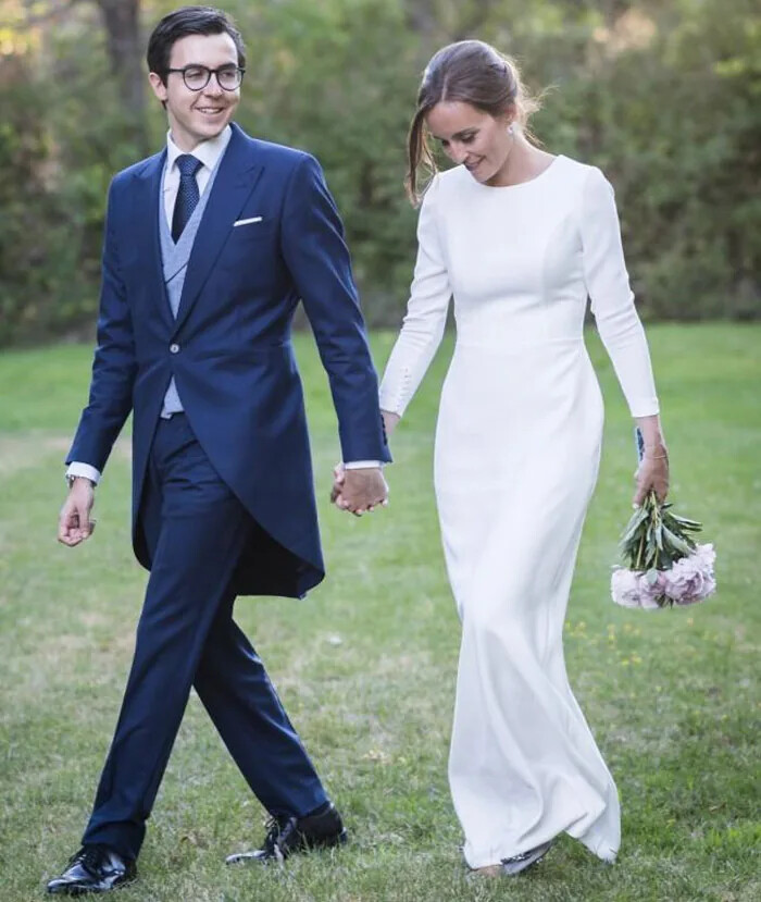 Romantic Wedding Photos; Beautiful Pictures of Brides and Grooms