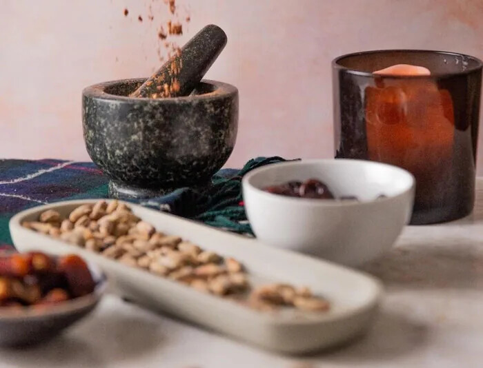 آیا میتوان عصاره هسته خرما را در خانه تهیه کرد؟