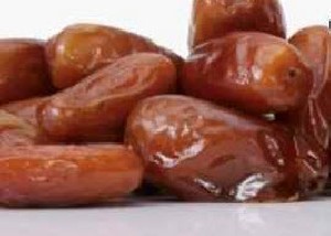 خرما به خاطر داشتن منیزم ضد سرطان