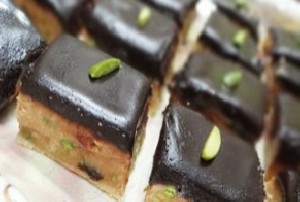 طرز تهیه شیرینی اسلایسی