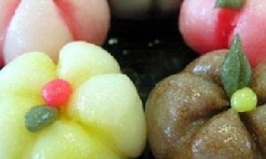 شیرینی مثلث خامه ای و طرز تهیه آن