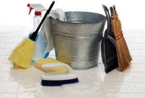 واکس زدن وسایل چوبی