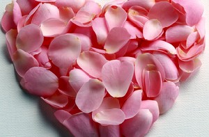 بوسه با لـــجبازی عاشقان چگونه است؟
