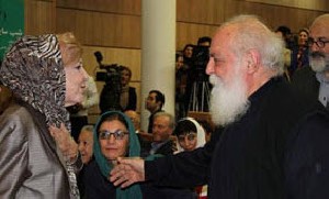 هوشنگ ابتهاج: ما آدمهای ساده ای هستیم