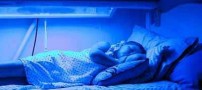 این دختر زیبا فقط با تابش نور آبی زنده است! (عکس)