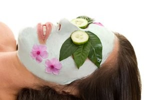 دلایل پفکردگی اطراف چشم