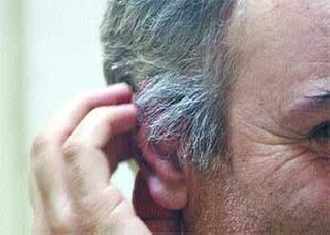 فریب تبلیغات را نخورید؛ سفیدی مو برگشت پذیر نیست
