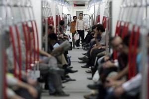 دلایل دولت برای تصدی بر متروی تهران