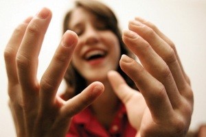 5 راه ساده برای استفاده از انگشتان و كف دست ها در مبارزه با بیماری ها