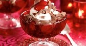 طرز تهیه دسر توت فرنگی