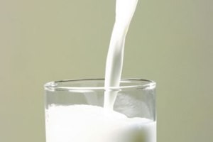 افزایش قیمت شیر غیر قانونی است