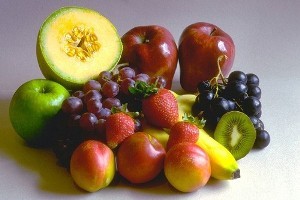 این میوه باعث یبوست در کودکان می شود!