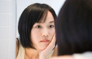 سن مناسب برای استفاده از کرم های ضد چین و چروک پوست