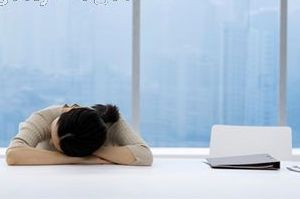 پنج راه حل مؤثر برای کسانی که در محل کار خسته می شوند