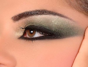 فنون زیبایی برای خانم ها