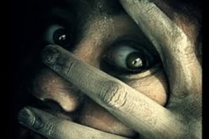 تجاوز وحشیانه مامور حراست به یک دانشجو!!