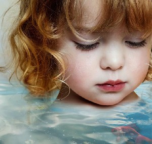 مصرف کرم ضد افتاب از شش ماهگی