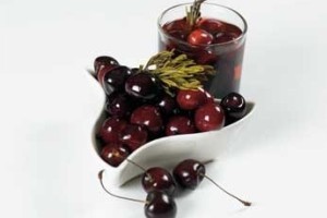 طرز تهیه ترشی گیلاس