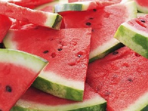 10 نمونه از بهترین و مفیدترین غذاها برای انسان
