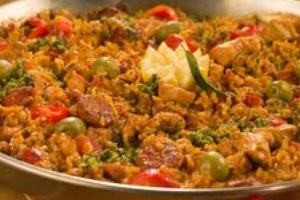 طرز تهیه برنج و مرغ به سبک اسپانیایی