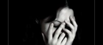 تنها زنی كه در جهان هر 3 روز یک بار نابینا میشود!
