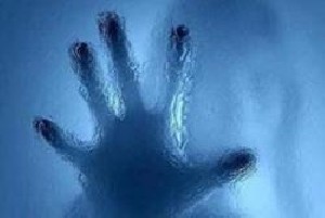 تلاش پنج دختر دانشجو برای آزار جنسی یک پسر جوان!