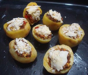 طرز تهیه دلمه سیب زمینی