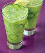 طرز تهیه یک نوشیدنی تابستانی