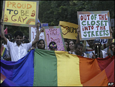 آزاد شدن همجنس گرایی در هند!!!