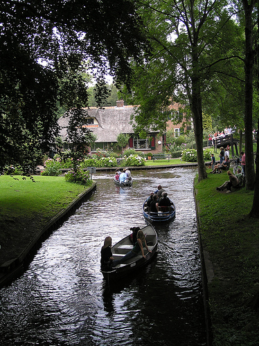 عکسهای دهکده ای بدون خیابان در هلند