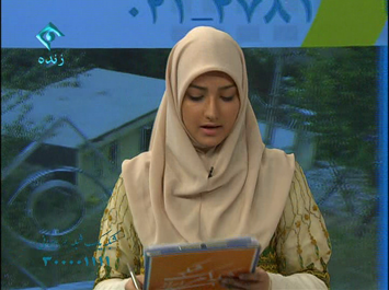 استفاده مجری تلویزیون از مانتویی جدید!