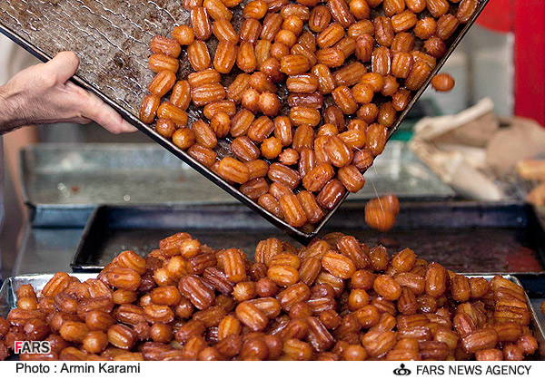 عکسهای دیدنی تهیه کردن زولبیا و بامیه