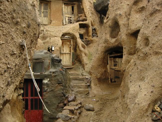 عکس هایی دیدنی از خانه هایی 700ساله سنگی