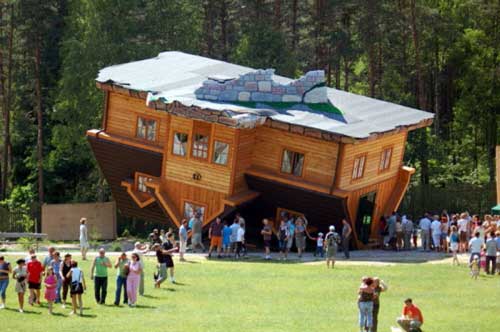 عکس هایی دیدنی ازعجیب ترین خانه های جهان