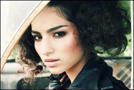 زیباترین دختر ترکیه در سال 2011 + عکس