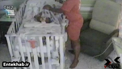 عکسهایی از لحظه خفه کردن نوزادی توسط مادرش!!