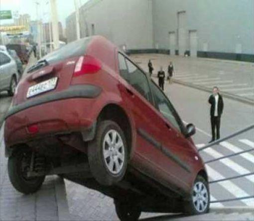 عکس های خنده دار از شاهکارهای رانندگی خانوم ها
