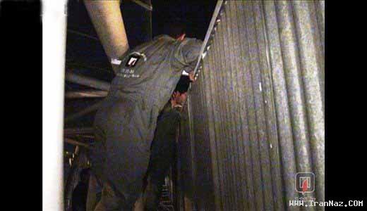 گزارش تصویری از قصد خودکشی جوانی با پریدن از پل گزارش تصویری از قصد خودکشی جوانی با پریدن از پل