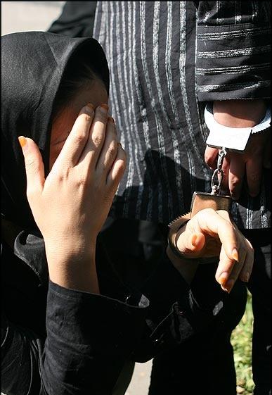 منهدم شدن قاچاق دختران ایرانی به دوبی+ عکس