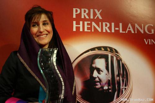 بوسیدن فاطمه معتمد آریا توسط مجری مرد!! +عکس بوسیدن فاطمه معتمد آریا توسط مجری مرد!! +عکس