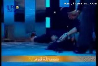 عکسهایی از سوتی خواننده زن هنگام اجرای کنسرت