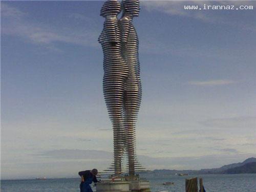 رونمایی از مرد و زنی عاشق با هفت متر قد!! +تصاویر