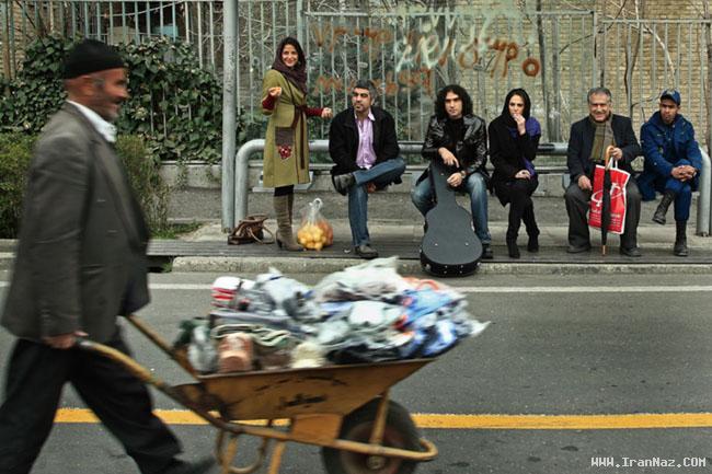عکس های دیدنی بازیگران سینما در ایستگاه اتوبوس عکس های دیدنی بازیگران سینما در ایستگاه اتوبوس