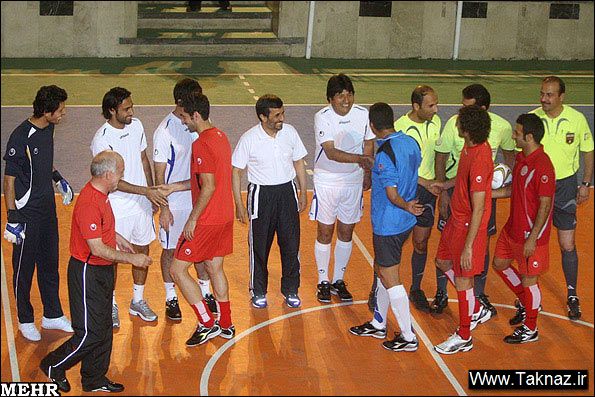 عکسهایی از فوتبال احمدی نژاد !!