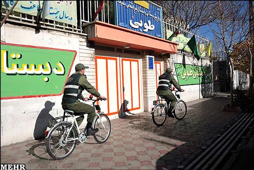 عکس هایی از پلیس دوچرخه سوار در تبریز